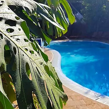 Ξενοδοχείο με διαμερίσματα Villaggio 3*