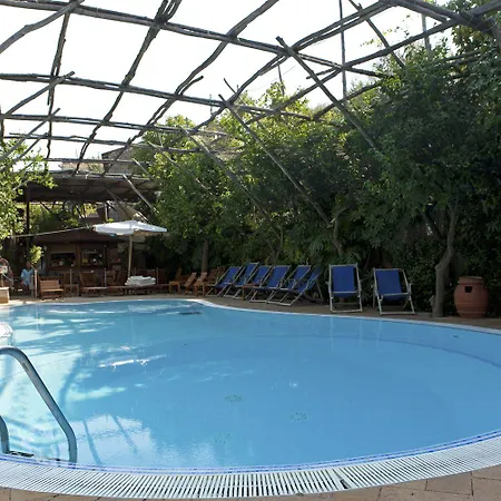 Apartmanhotel Villaggio 3*