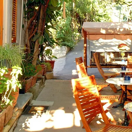 Villaggio מלון דירות סורנטו